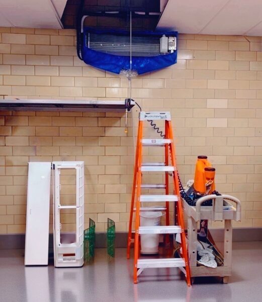 Climnet Québec – nettoyage de thermopompe murale en milieu commercial et institutionnel